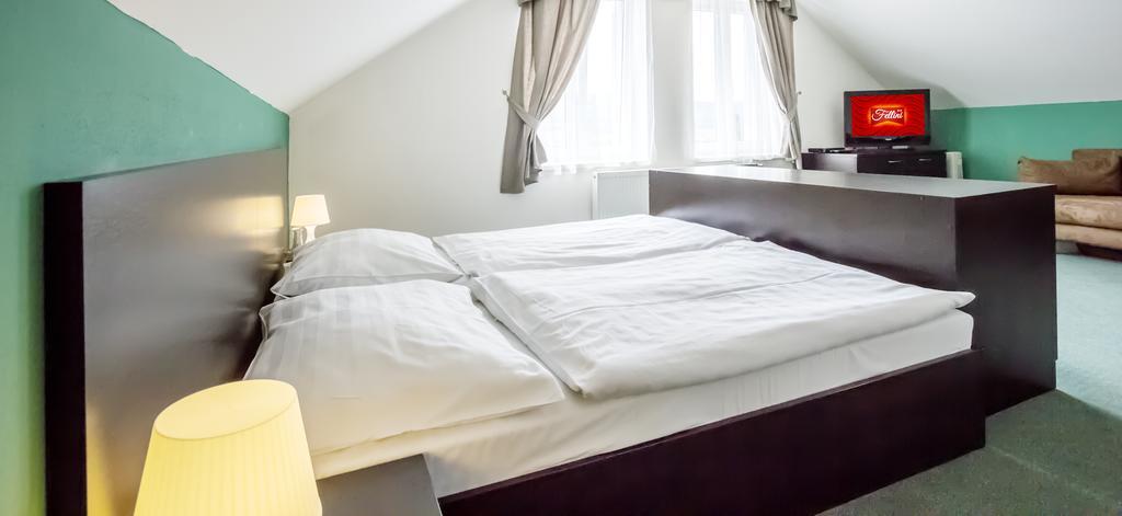 Garni Hotel Fellini Žiar nad Hronom 외부 사진