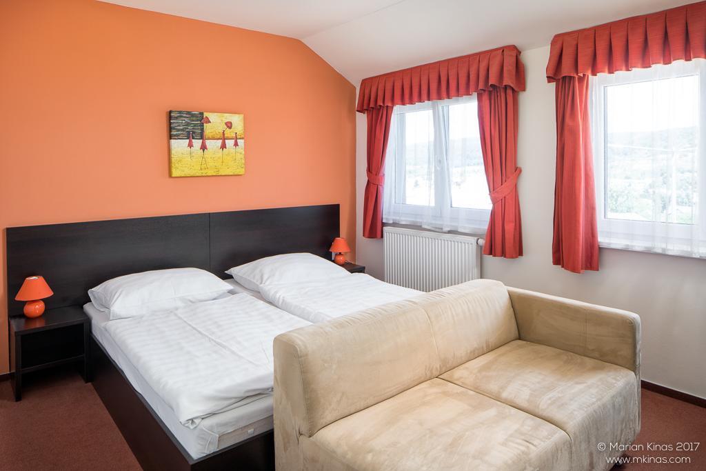 Garni Hotel Fellini Žiar nad Hronom 외부 사진